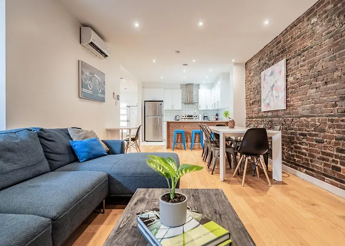 Ideal Group Stay In Charming Le Plateau Near Metro