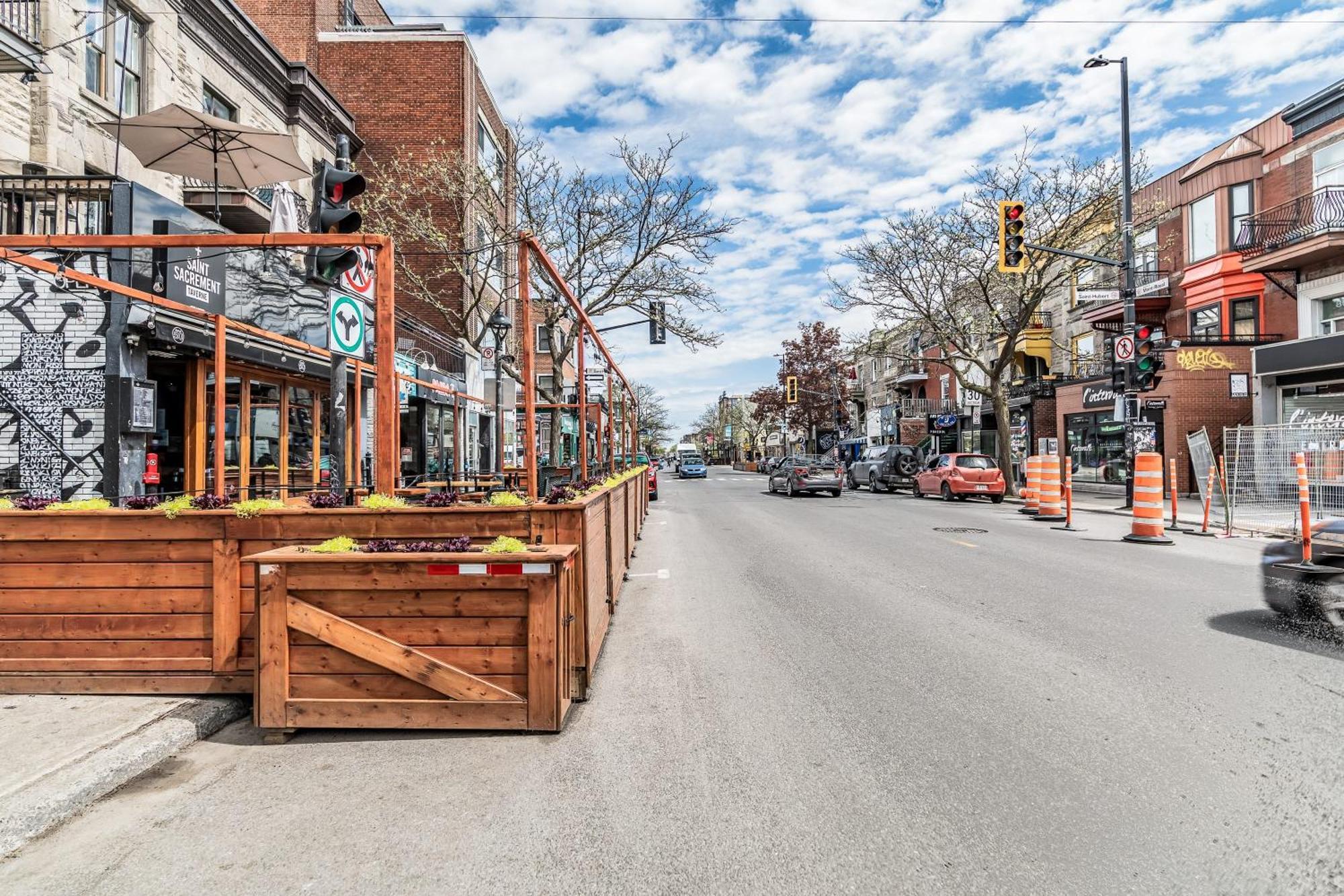 Ideal Group In Charming Le Plateau Near Metro
